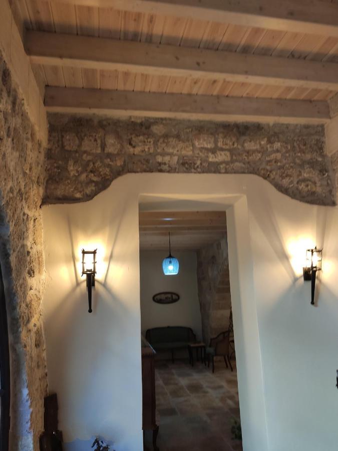 Porolithos Boutique Hotel