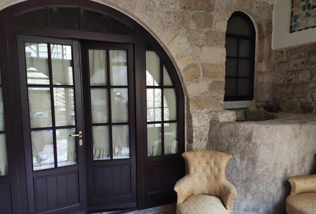 Porolithos Boutique Hotel *