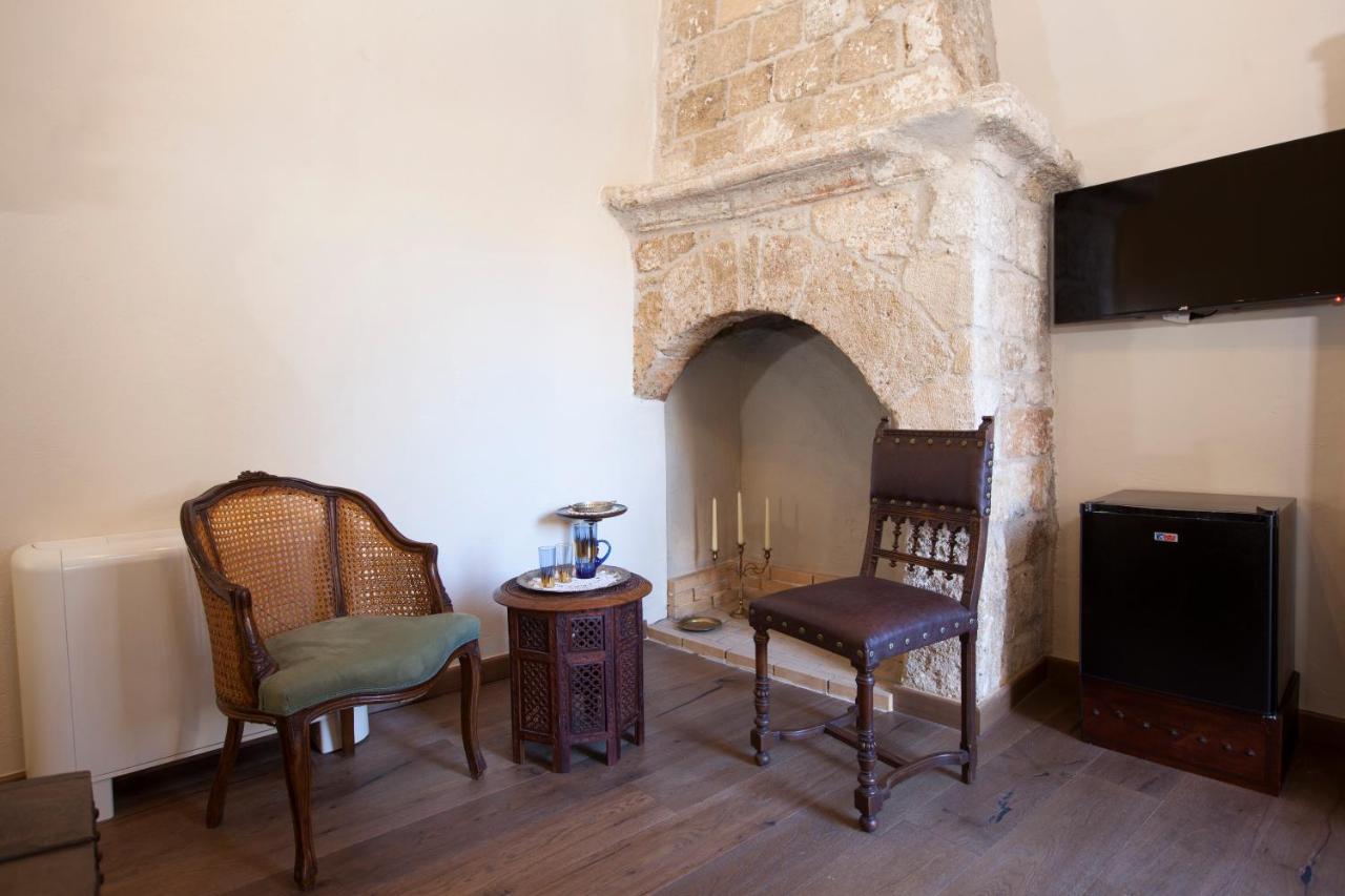 Porolithos Boutique Hotel *