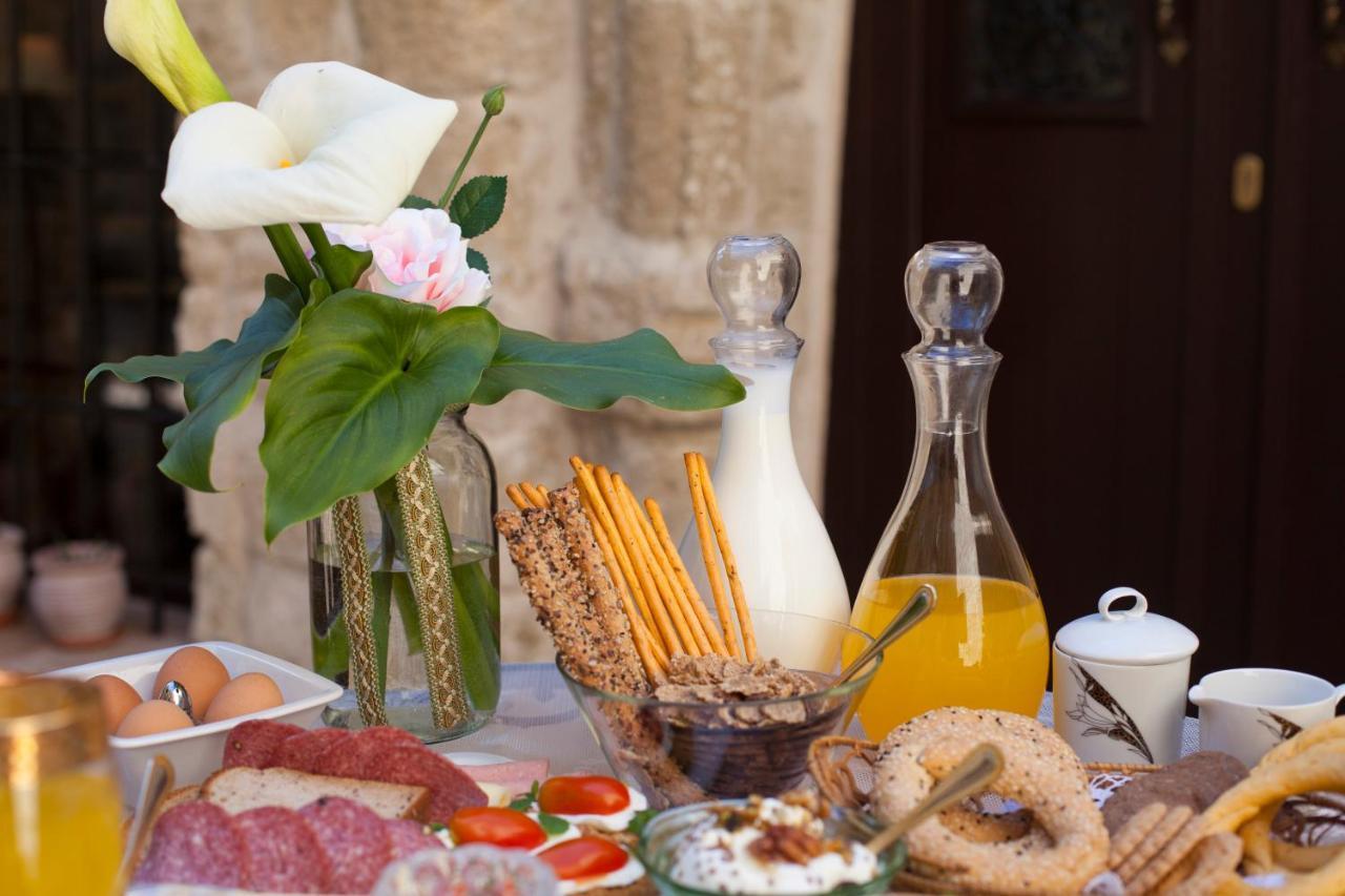 Porolithos Boutique Hotel